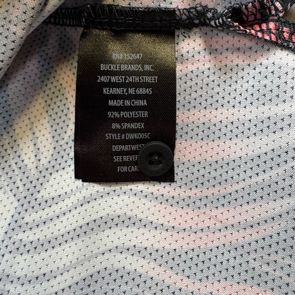 Buckle Brands Depart West Tropical Skull Performance Polo Men’s Size Large - Picture 5 of 6